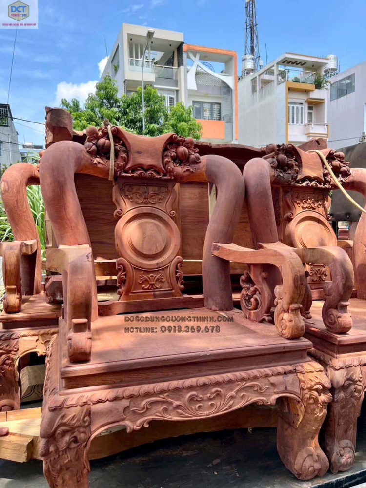 Bộ salon cột 14 chạm đào gỗ cẩm lai PD148CM